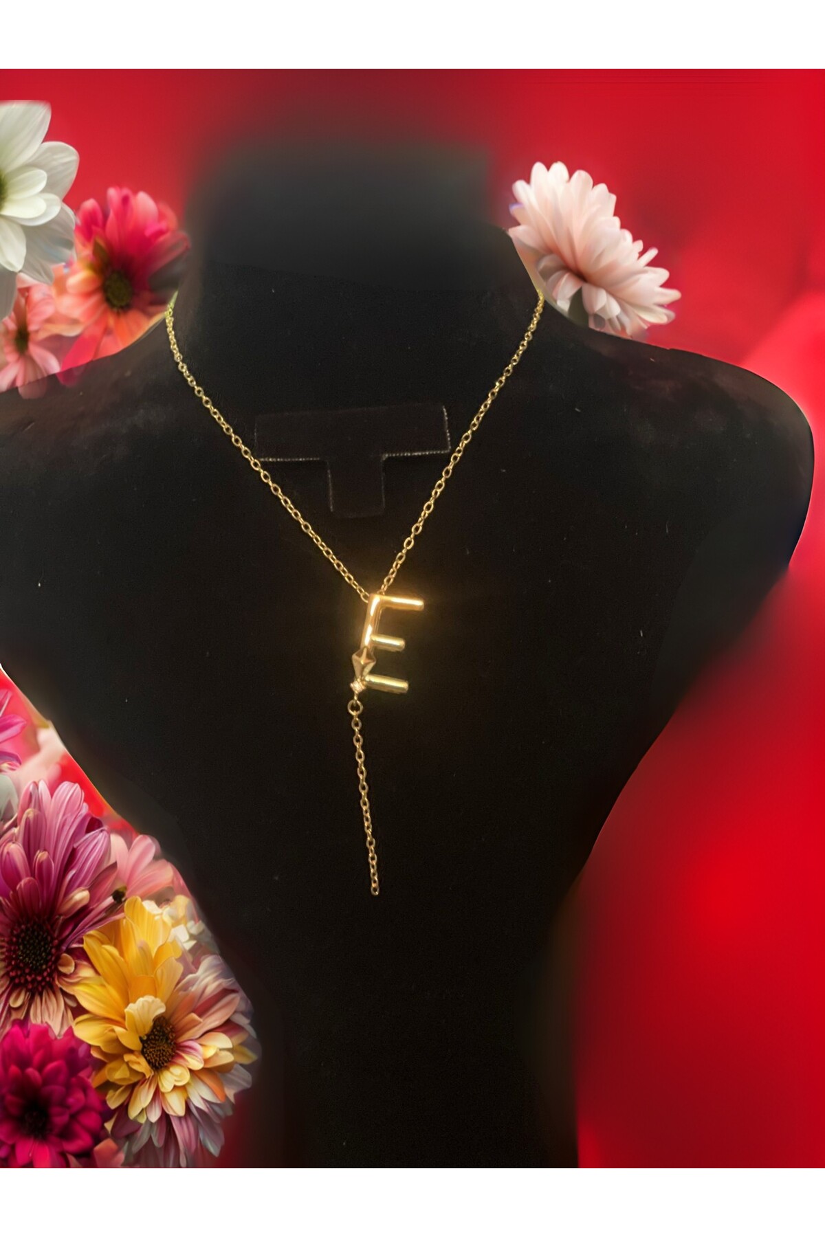 E Harfli Gold Çelik Kolye