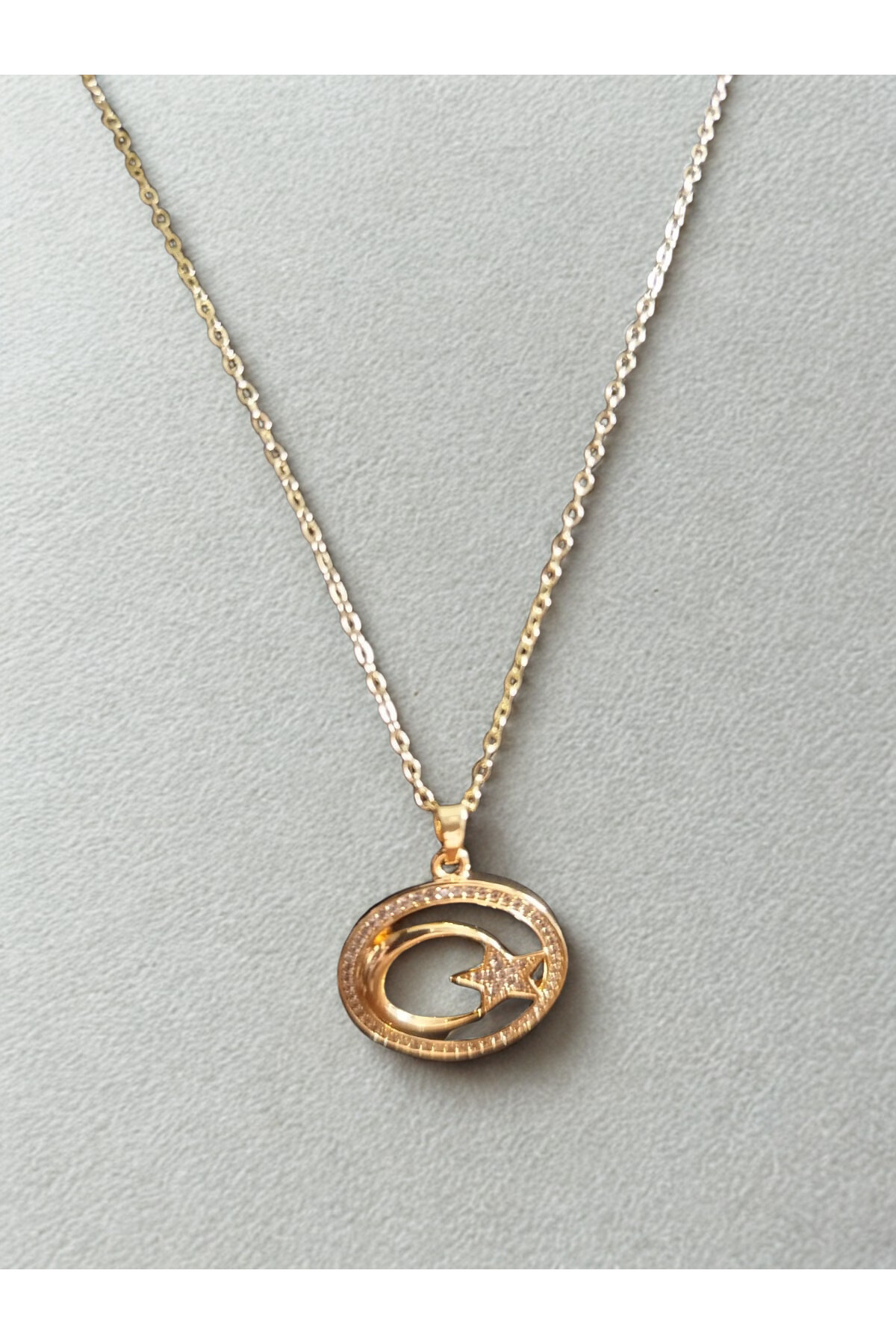 Ay Yıldızlı Gold Çelik Kolye